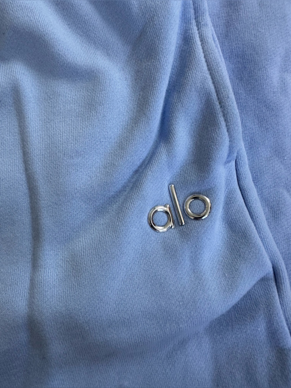 NEW - Alo Accolade Straight leg sweatpants, Light Blue, Medium - Picture 6 of 10